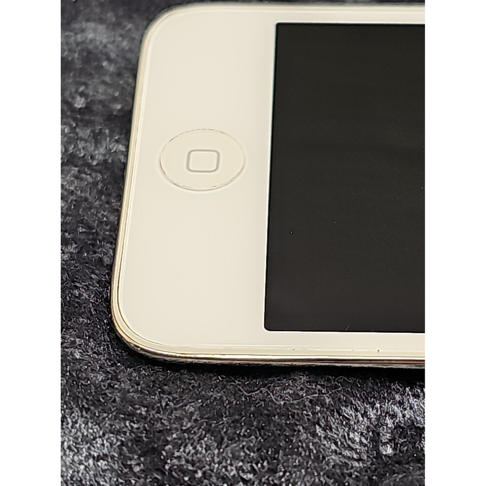 Apple iPod Touch 4th Gen WHITE & SILVER | Model A1367 | 8GB | RESET - Picture 6 of 10